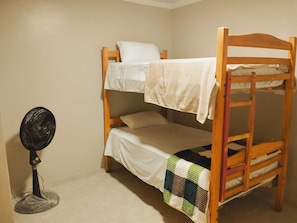 3 habitaciones, wifi gratis y ropa de cama 