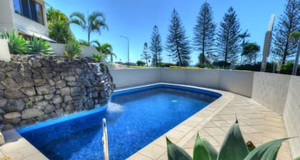 Beachside Views 2 Bedroom Family Apartment Mooloolaba