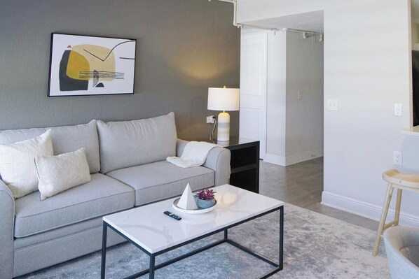 Smart TV - Landing | Beautiful 1BD, Yoga Studio, Pool (St. Petersburg)