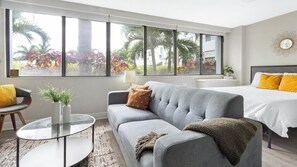 Smart TV - Landing | Stylish Studio, Courtyard, Gym (St. Petersburg)