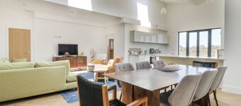 Number 2 The Barn House