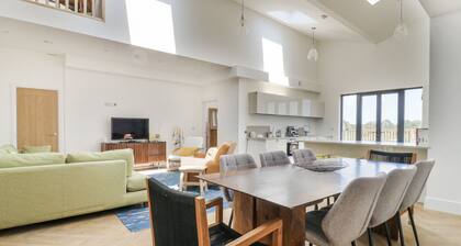 Number 2 The Barn House