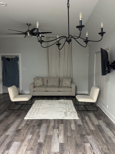 Charming 3-bedroom house with AC in Prairieville
