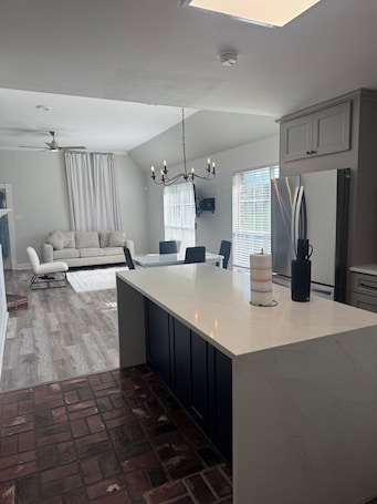 Interior. Charming 3-bedroom house with AC in Prairieville