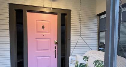 Charming 1-bed cottage btw Tulane/Loyola & Freret hipster shops & restaurants