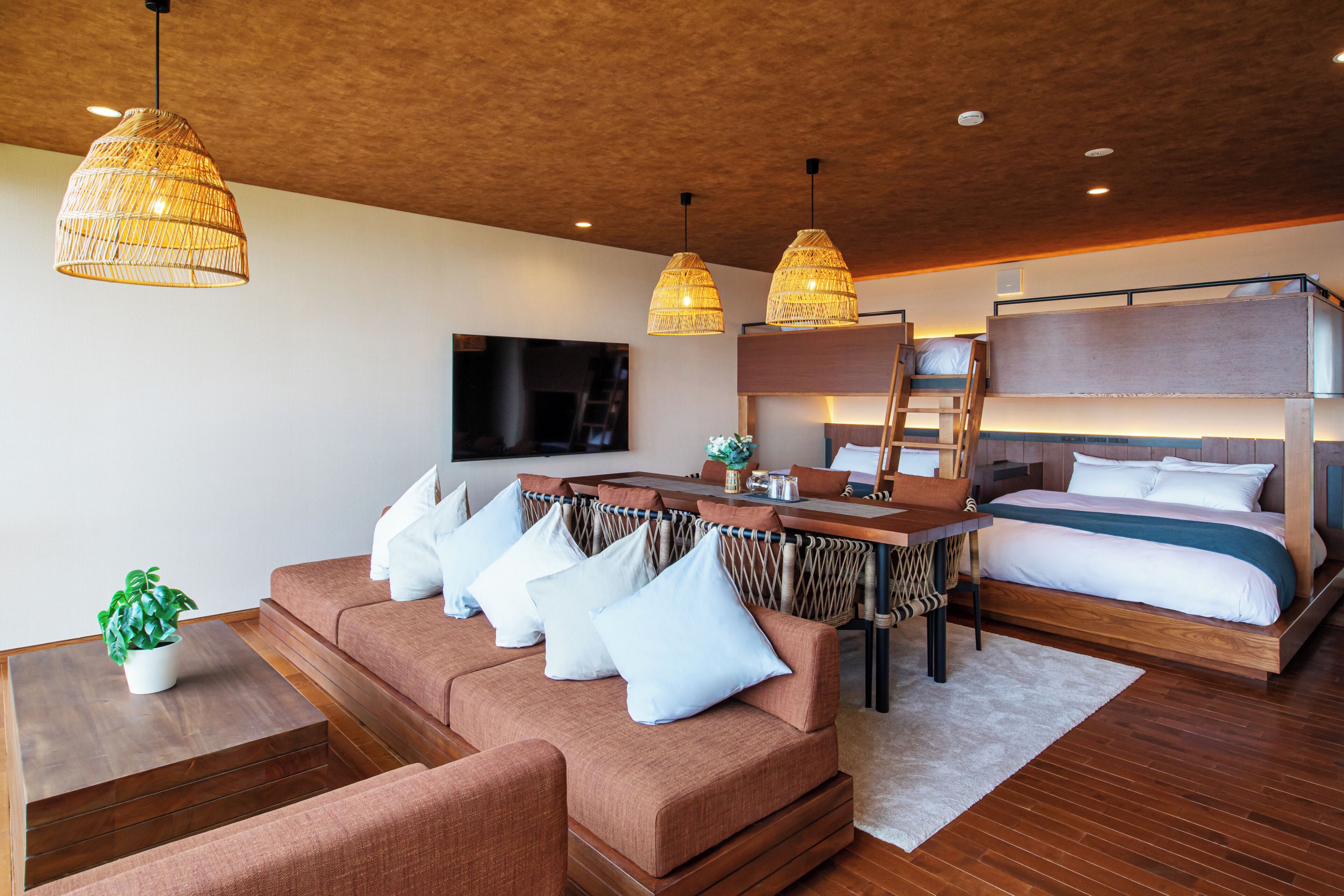 プレミアムバンクフォース (露天風呂付) | セーフティボックス (室内)、遮光カーテン、WiFi (無料)、ベッドシーツ