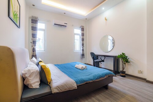 Charming 6-bedroom house-Max16People-1km to Bui Vien-CityCentral HCM