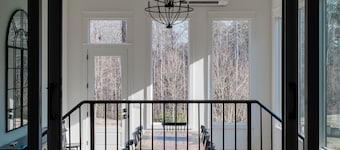 Spacious Watkinsville Retreat - Pond, Blueberries & Minutes to Athens