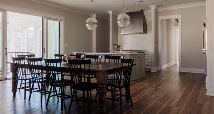 Spacious Watkinsville Retreat - Pond, Blueberries & Minutes to Athens