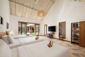 8 habitaciones, tabla de planchar con plancha, cuna de viaje y wifi