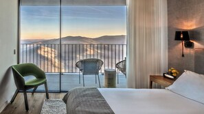 7 bedrooms, free WiFi - Luxury Villa Douro Valley River View and Pool (Alijó)