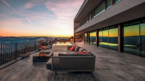 Luxury Villa Douro Valley River View and Pool