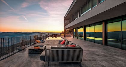 Luxury Villa Douro Valley River View and Pool