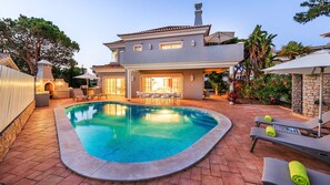 Pool - Portugal Luxury rental Villa in Vale do Lobo with pool and games room for endless entertainment (Vale do Lobo)