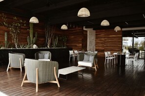 6 restaurants, breakfast, dinner served; American cuisine - Luxury Ocean View Villa-Los Cabos at Solaz Resort (San José del Cabo)