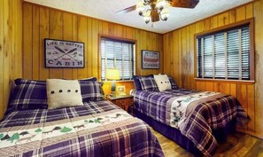 3 bedrooms, iron/ironing board, travel cot, WiFi
