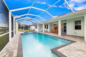 Pool - Relax & Unwind: Canal-Front Escape with Pool & Lanai (Cape Coral)