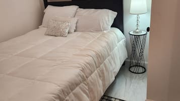 2 bedrooms, iron/ironing board, WiFi, bed sheets