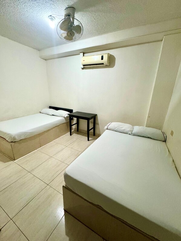 Deluxe Triple Room | Hypo-allergenic bedding, desk, laptop workspace, free WiFi