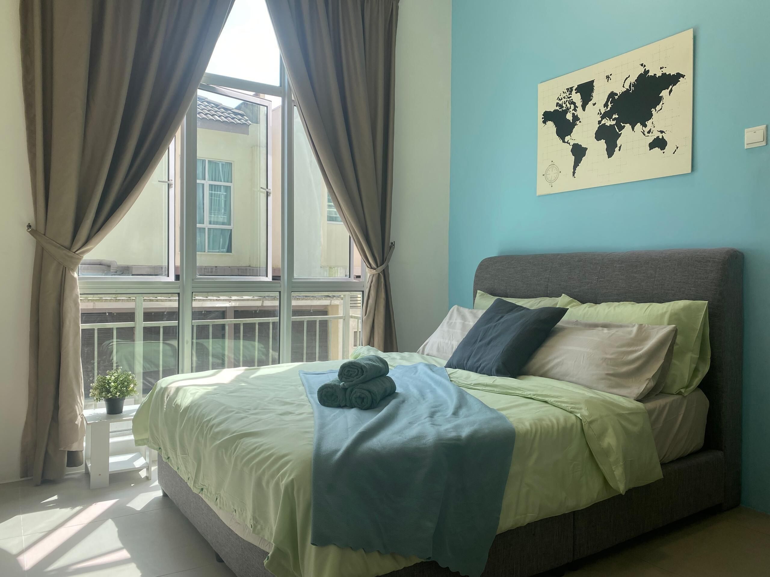 2 bedrooms, iron/ironing board, WiFi, bed sheets