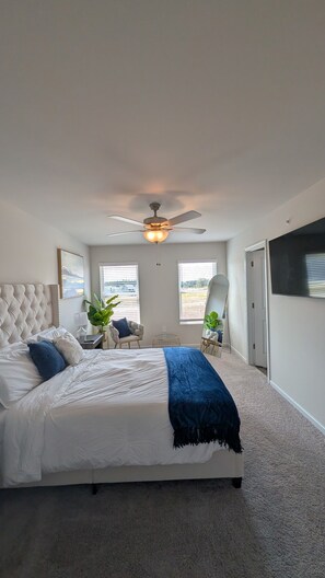 3 bedrooms, WiFi, bed sheets, wheelchair access