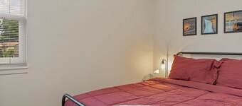 Oaky Hideaway - 3Bd 1.5Ba, Highspeed WiFi, Fenced yard, Southside complex close!