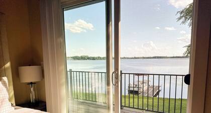 Grass Lake Getaway - Lakefront Duplex Sleeps 8