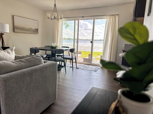 Stunning Grass Lake Duplex - Sleeps 8