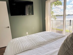 4 bedrooms
