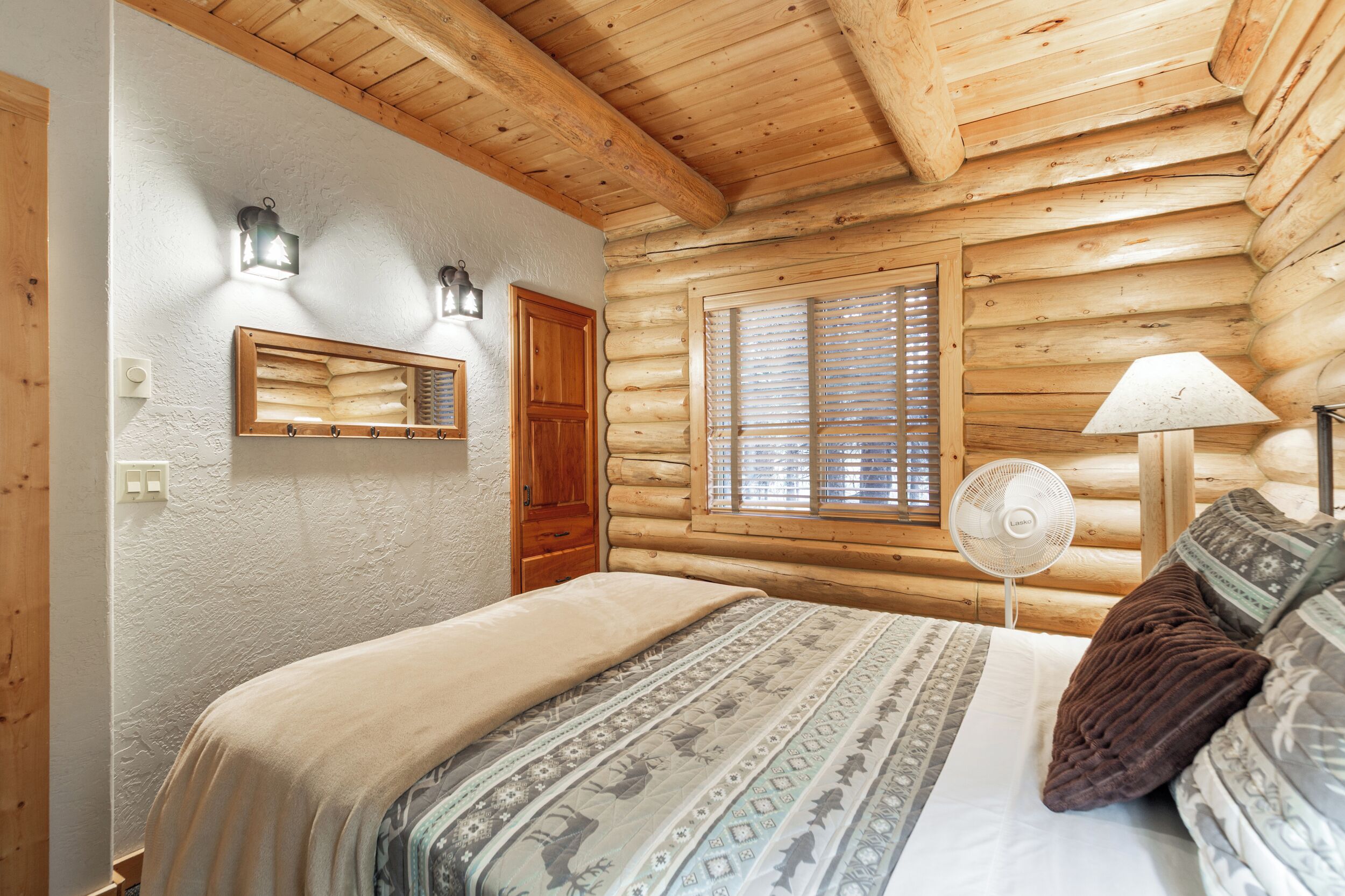 3 間睡房、熨斗/熨衫板、Wi-Fi、床單