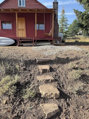 Exterior - Nice quaint cabin in Panguitch Lake UT with a great view! (Panguitch)