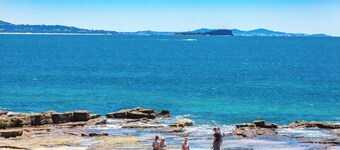 1 bedroom beachside unit Mooloolaba