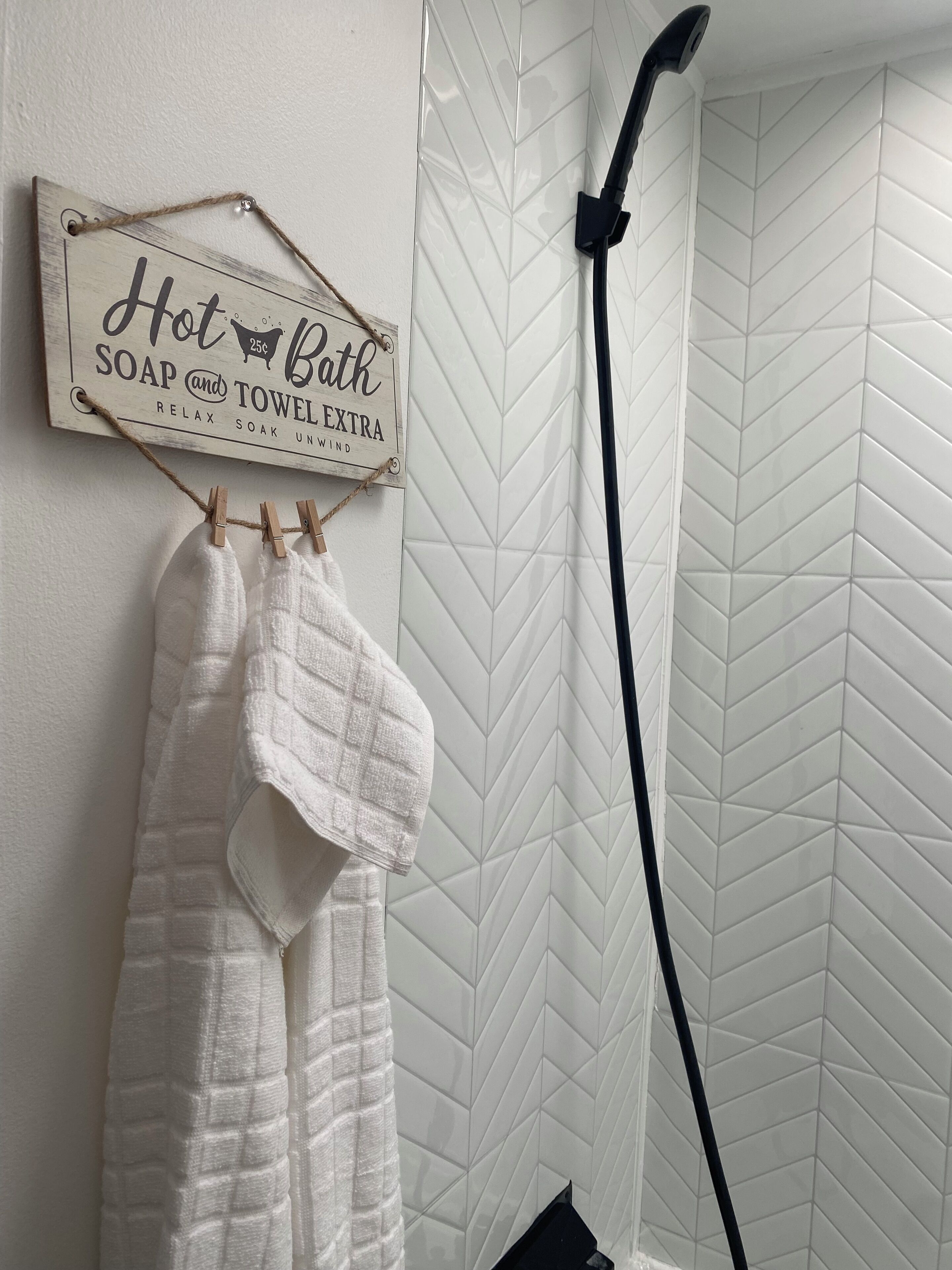 タオル、石鹸、トイレットペーパー