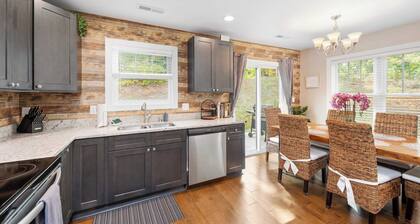 Cypress & Willow Buyout by Avantstay 2 Home Buyout! Sleeps 16!
