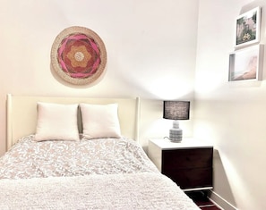 Desk, free WiFi, bed sheets