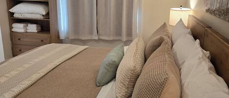 1 soverom, wi-fi (inkludert) og sengetøy