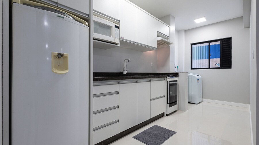 2BR Apt w/ Pkg & BBQ 450m From sea Ean503