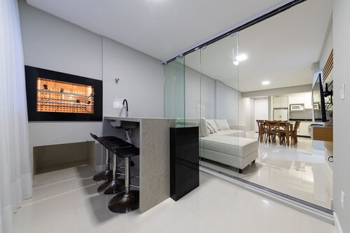 2BR Apt w/ Pkg & BBQ 450m From sea Ean503