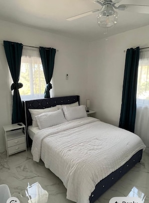 2 bedrooms, iron/ironing board, WiFi, bed sheets