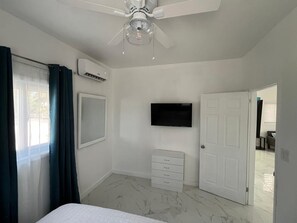 2 bedrooms, iron/ironing board, WiFi, bed sheets - Brand new 2-bedroom cottage, Harts Exuma across the street from the beach (Exuma)