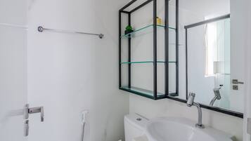 Apartemen Basic | Kamar mandi
