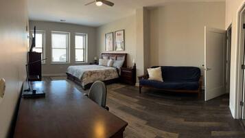 2 chambres, fer et planche à repasser, Wi-Fi, draps fournis