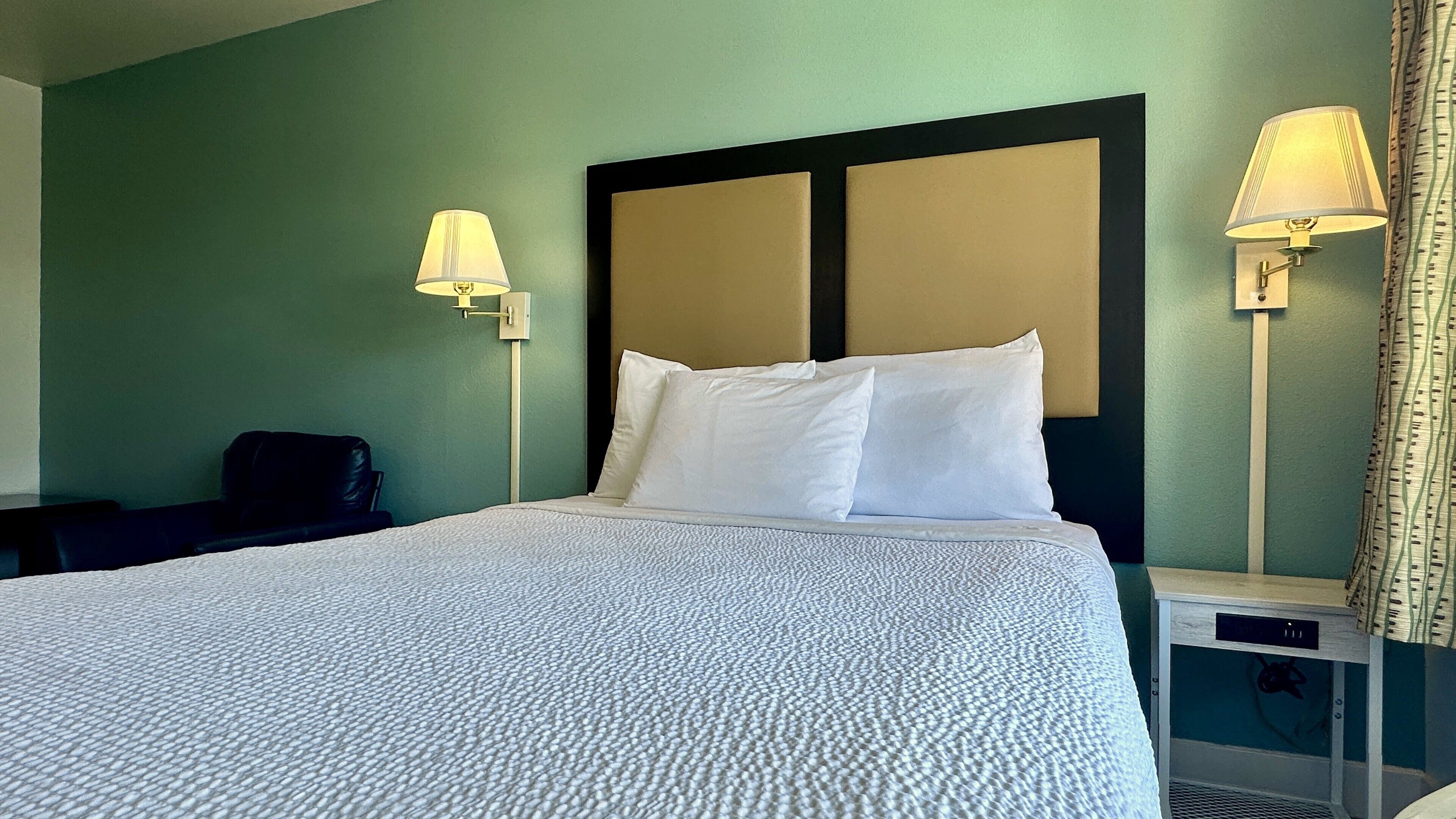 1 soverom, strykejern/-brett, wi-fi (inkludert) og sengetøy