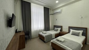 Unclassified image, 4 of 10, button - Emin Hotel (Margilan)