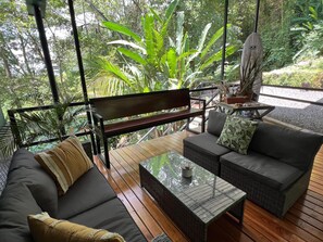 Terrace/patio - Cacao Forest Treetop Cottage w/ AC – 15 min to Beach & Town – Puntarenas (Playón)