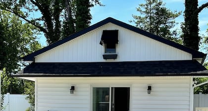 Cool 1- bedroom studio with AC in Spring Lake