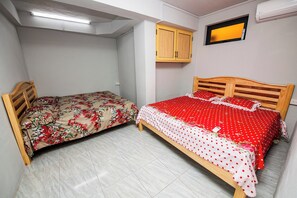 3 slaapkamers, een strijkplank/strijkijzer, wifi