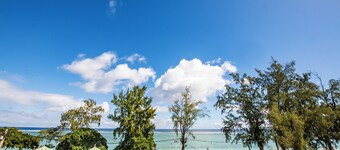 Holidays Connexion villa with AC in Flic en Flac