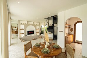 Dining room - Unu Villa by Betterplace (Canggu)
