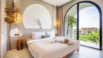 Villa | Laptop workspace, iron/ironing board, cribs/infant beds, rollaway beds